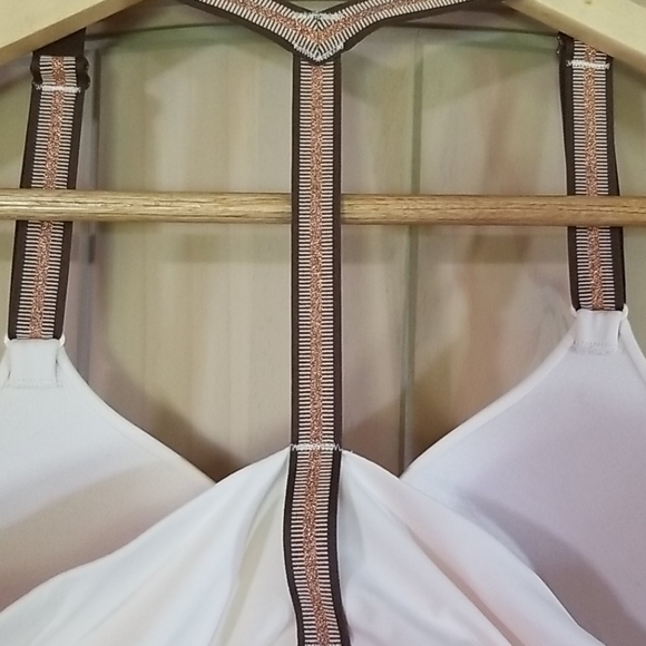 T-Back bra - Picture 3 of 4